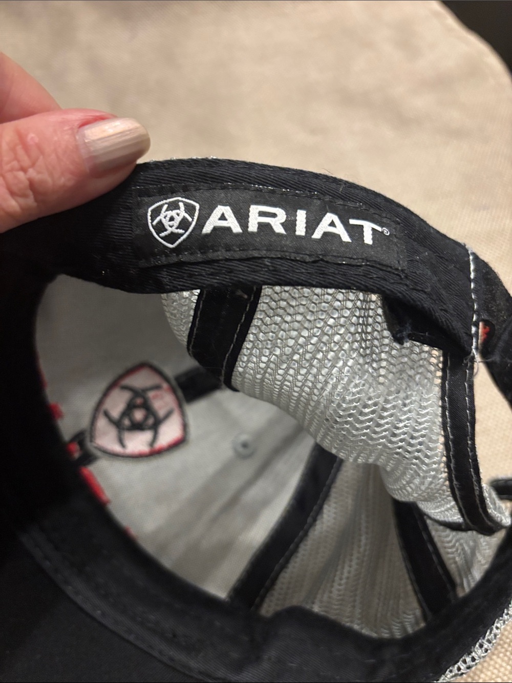 Ariat Logo Mesh Trucker Hat - Picture 8 of 8